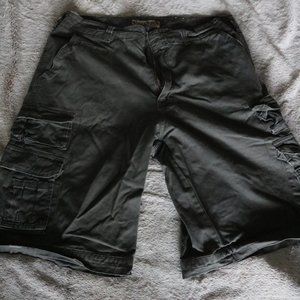 Men's Plugg Cargo Shorts Size 36 Dark Green